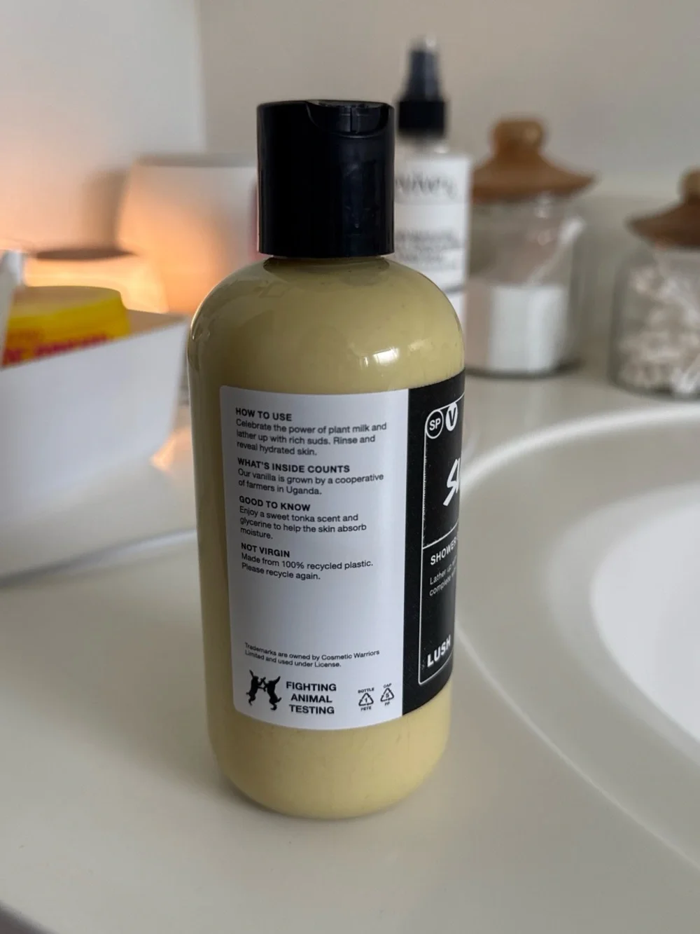 LUSH Super Milk Shower Gel